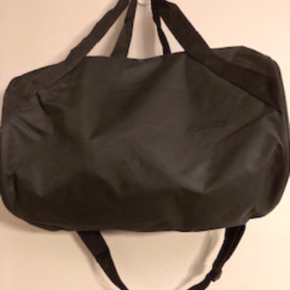 🌺Black Duffle Travel Bag.